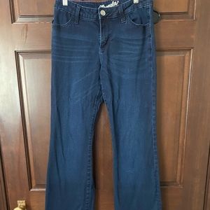 Wrangler stretch denim with wide leg